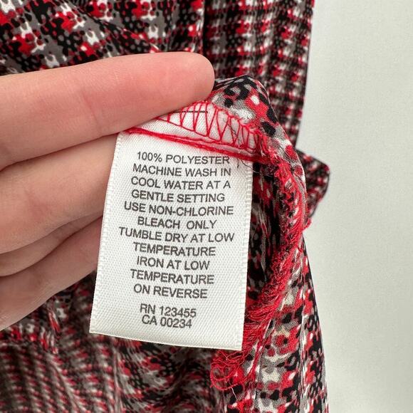 Lord & Taylor Black Red Printed V-Neck Roll Tab Sleeve Career Tunic Top Size 0X - Picture 4 of 10